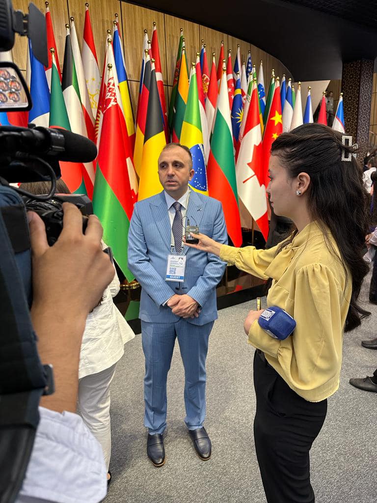 Mükafatın təqdim edilməsi